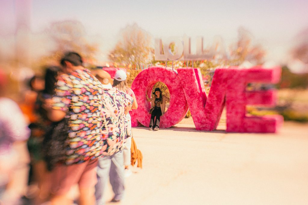 Lolla Love en Lollapalooza Chile 2024: Celebrando la diversidad y la cultura