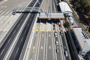 Despliegan plan de contigencia con "peaje a luca": Sobre 170 mil vehículos vuelven hoy a Santiago
