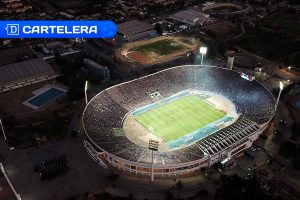 Cartelera de Fútbol por TV: La U quiere ser líder en Chile y partidazos en 2ª División