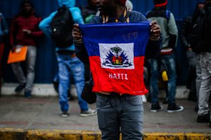 Bandas armadas intentaron tomarse el Palacio Nacional de Haití: 5 policías fueron heridos