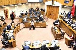 Parlamentarios proponen agregar nuevo derecho a la Constitución: La seguridad pública