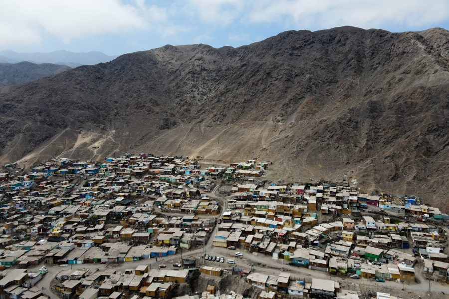 Zoom a los campamentos en Chile revela nueva tendencia de asentamientos de sobre 1.000 hogares