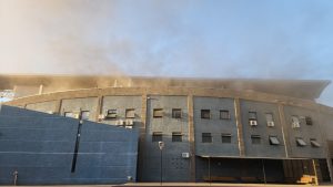 Incendio en CAR del Estadio Nacional: Dos lesionados y ministro Pizarro pedirá investigación