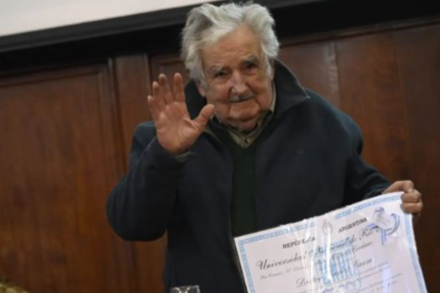 Expresidente uruguayo José Mujica impacta al anunciar que tiene un tumor en el esófago