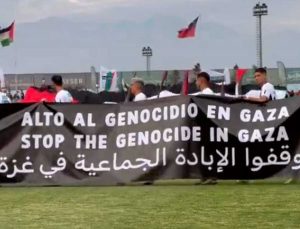 VIDEO| “Alto al genocidio en Gaza”: El potente mensaje de Palestino en partido con la U