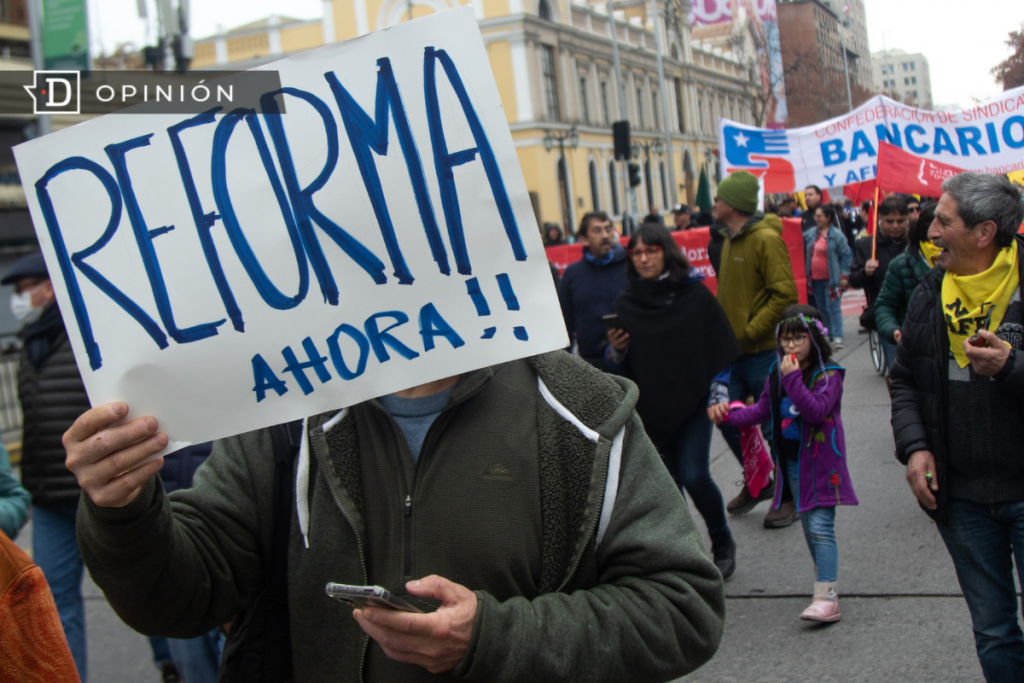 Chile merece un seguro social en pensiones y en salud