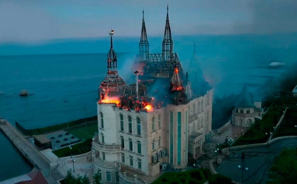 VIDEO| Rusia bombardea y destruye ‘Castillo de Harry Potter’ con un misil: Reportan muertos