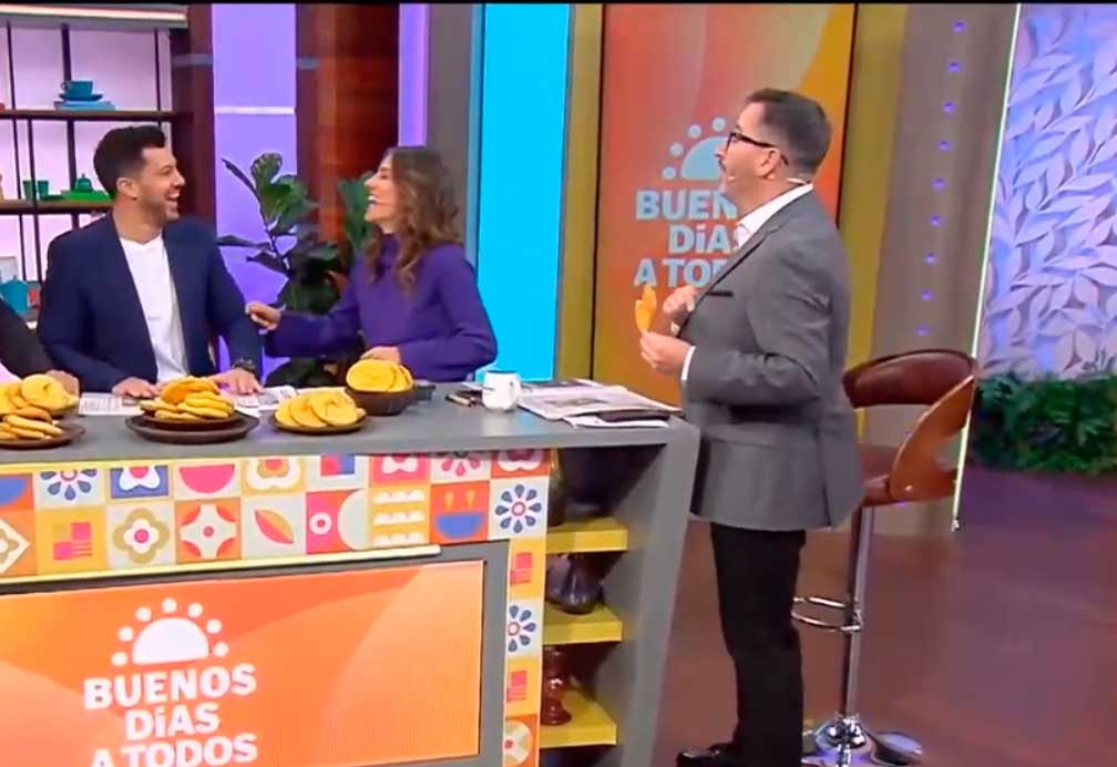 VIDEO| “No sean peladores”: Sopaipillas de Simón Oliveros causa chismes sobre Michelle Adams