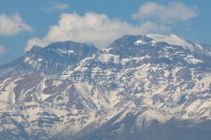 Nieve llega al valle más seco de Chile: Estanca la caída, pero no revierte la situación crítica