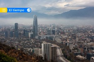 A prepararse: Se viene el día más frío en Santiago que incluso podría tener chubascos