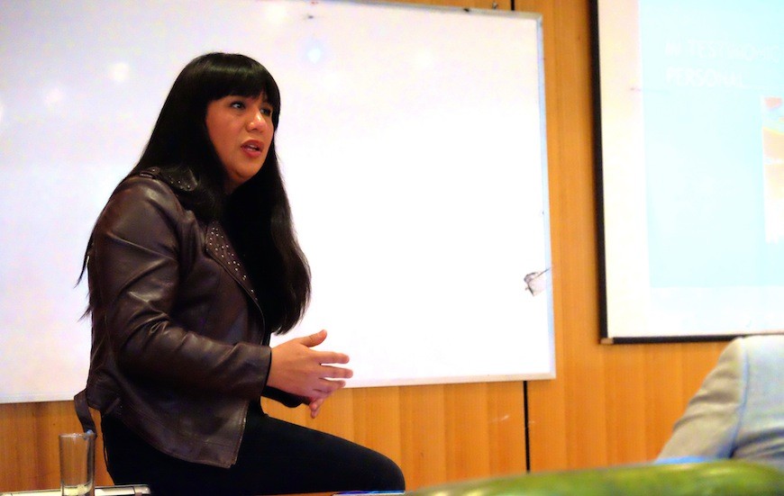 Las batallas de una matrona mapuche transexual discriminada en la U. Austral