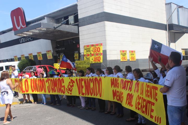 Trabajadores de Unimarc deponen huelga triunfantes