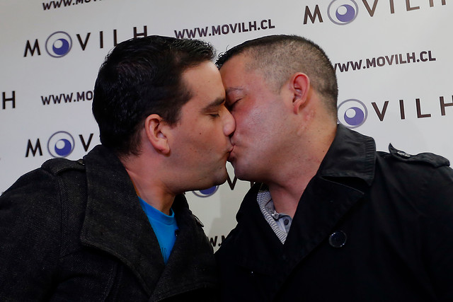 FOTOS | Carabinero y su pareja anuncian Acuerdo de Unión Civil