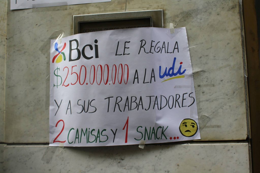 Banco BCI en primera huelga en 75 años: «Yarur le da millones a la UDI pero con nosotros no negocia»