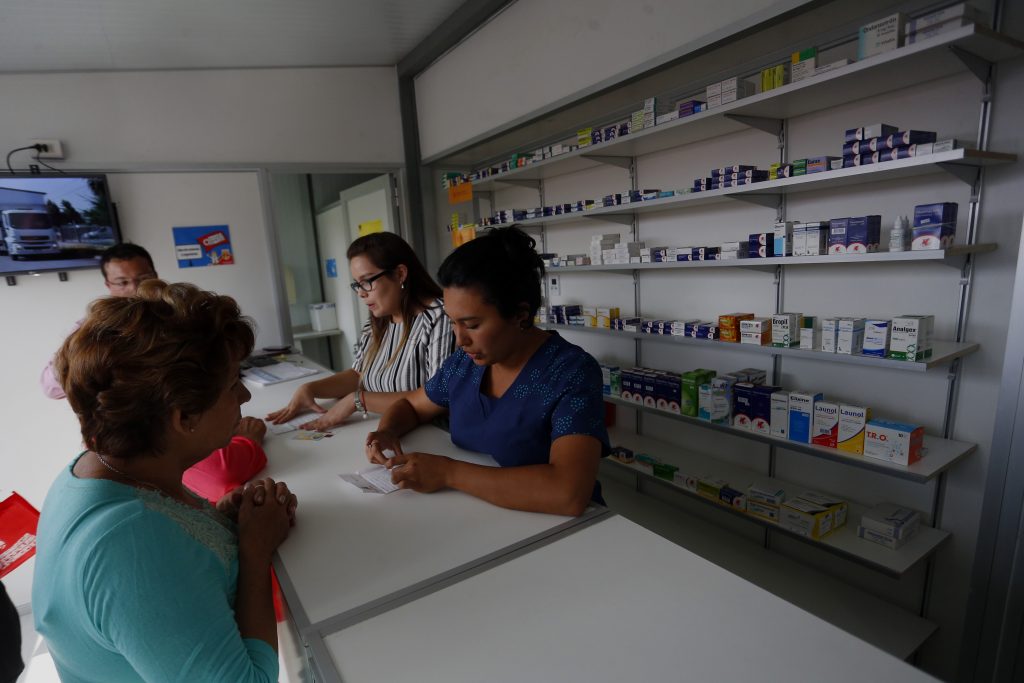 Suma y sigue: Hoy comenzó a funcionar la farmacia popular de Iquique