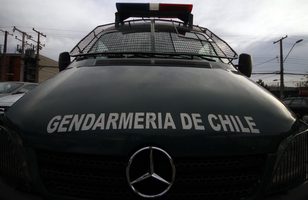 Gendarmería anuncia sumario por postulación de reos violadores de DD.HH. a libertad condicional