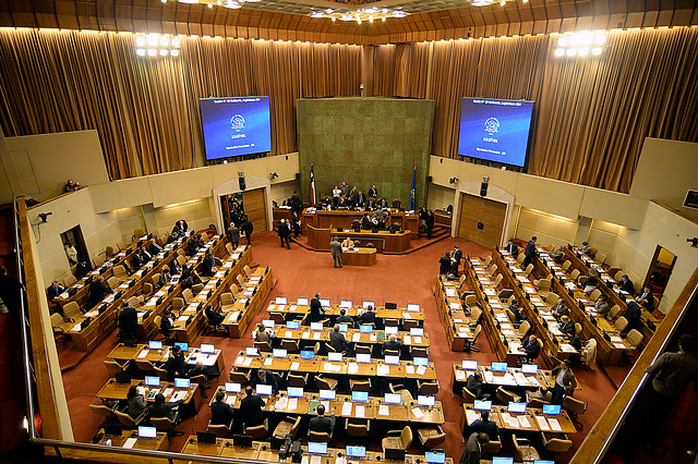 ¿Es más parlamentarismo redistribuir el poder en Chile?