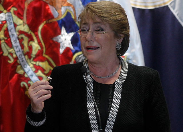 Bachelet y sus intocables (AFPs, FF.AA y Bancos)