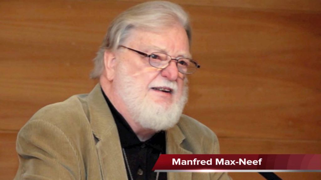 VIDEO| Manfred Max-Neef, economista: «El neoliberalismo es como una pseudoreligión»