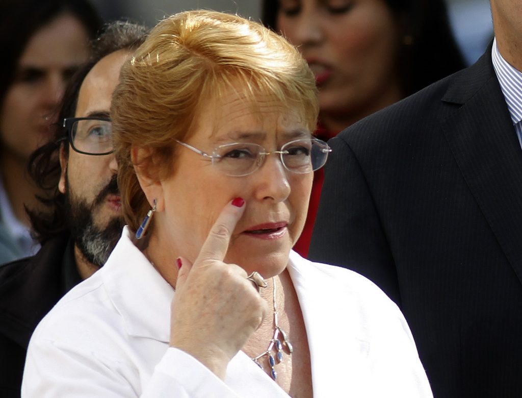 Bachelet lidera primer consejo de gabinete después de las municipales