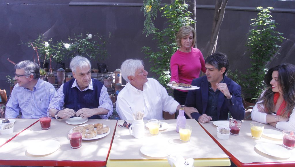 Denuncian que Sebastián Piñera participó en actividad de campaña fuera del periodo legal