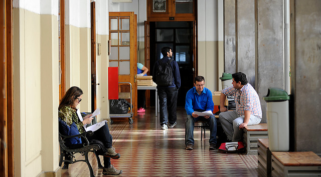 Estudio: La mitad de los universitarios chilenos han sido víctimas de abuso sexual
