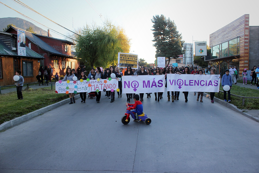 Red chilena contra la violencia hacia las mujeres llama a marchar este #25Nov contra la violencia
