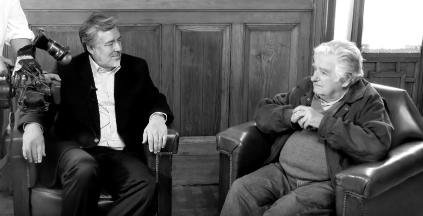 Presidenciable: Alejandro Guillier lanza su sitio web con un video donde entrevista a Pepe Mujica