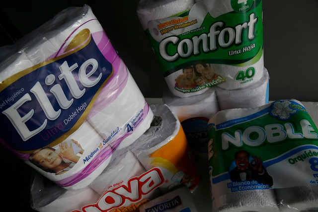 Consumidores rechazan compensación: “Los 7.000 de la CMPC apenas alcanzan para 18 rollos de papel higiénico”