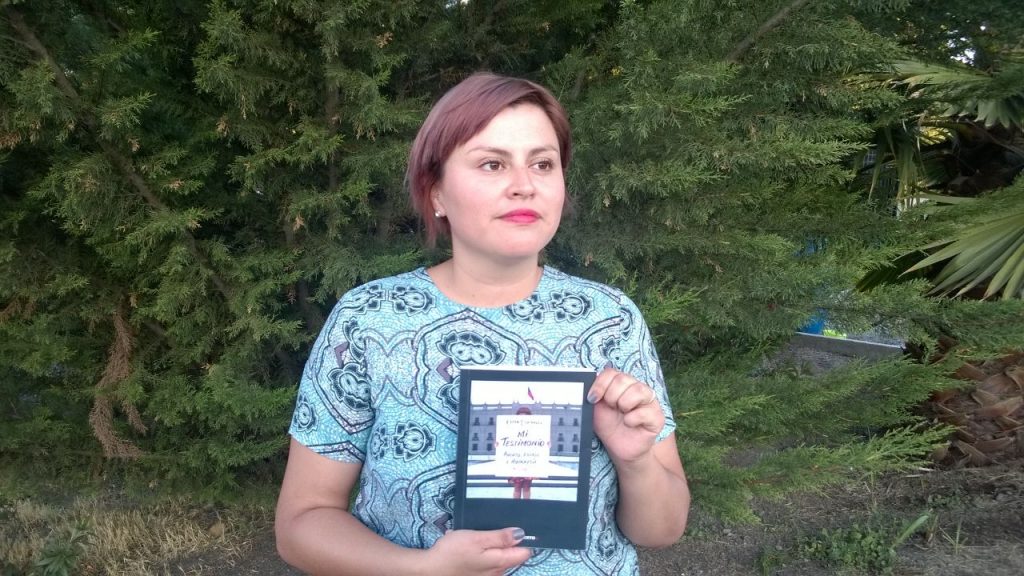 Aborto, Estado e hipocresía en Chile: Karen Espíndola lanza libro testimonial sobre su lucha tras embarazo inviable