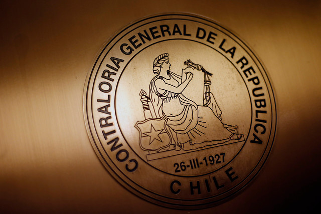 Cuatro alcaldes y 54 concejales en la mira de Contraloría: Curicó y Sierra Gorda encabezan la lista