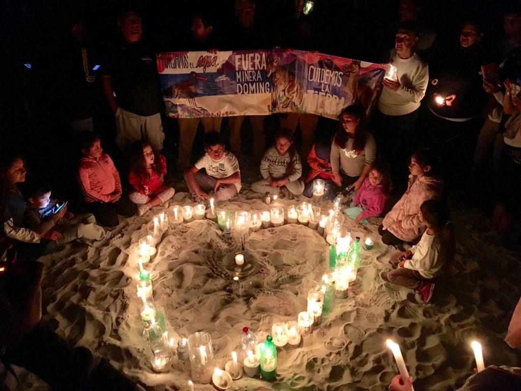Vecinos de Coquimbo organizan velatón para rechazar construcción de Dominga y Cruz Grande