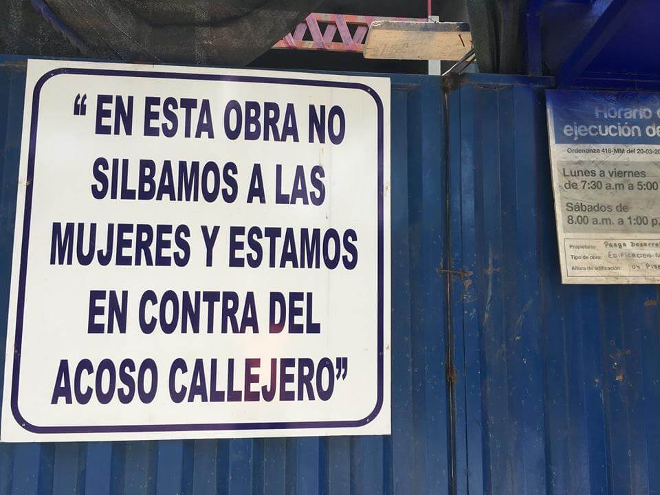 Obreros de construcción peruana en Miraflores se declaran en contra del acoso callejero