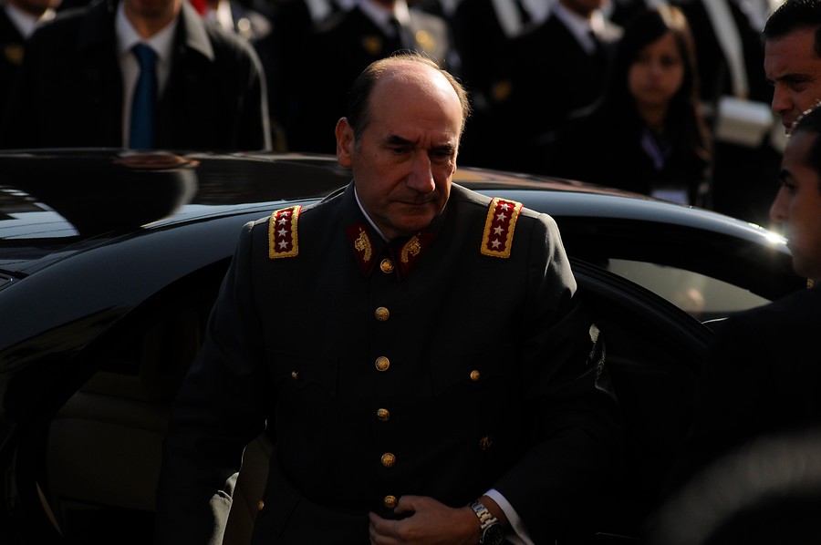 General Fuente-Alba pide ser investigado exclusivamente a través de la Justicia Militar
