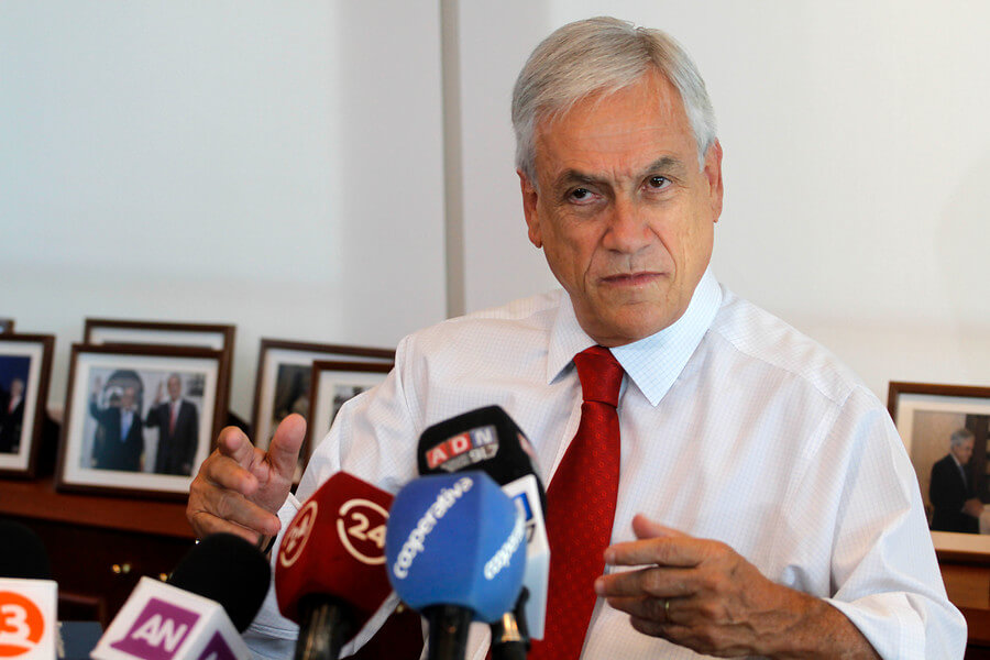 Piñera denuncia «canallesca y sistemática campaña sucia» para detener su carrera presidencial