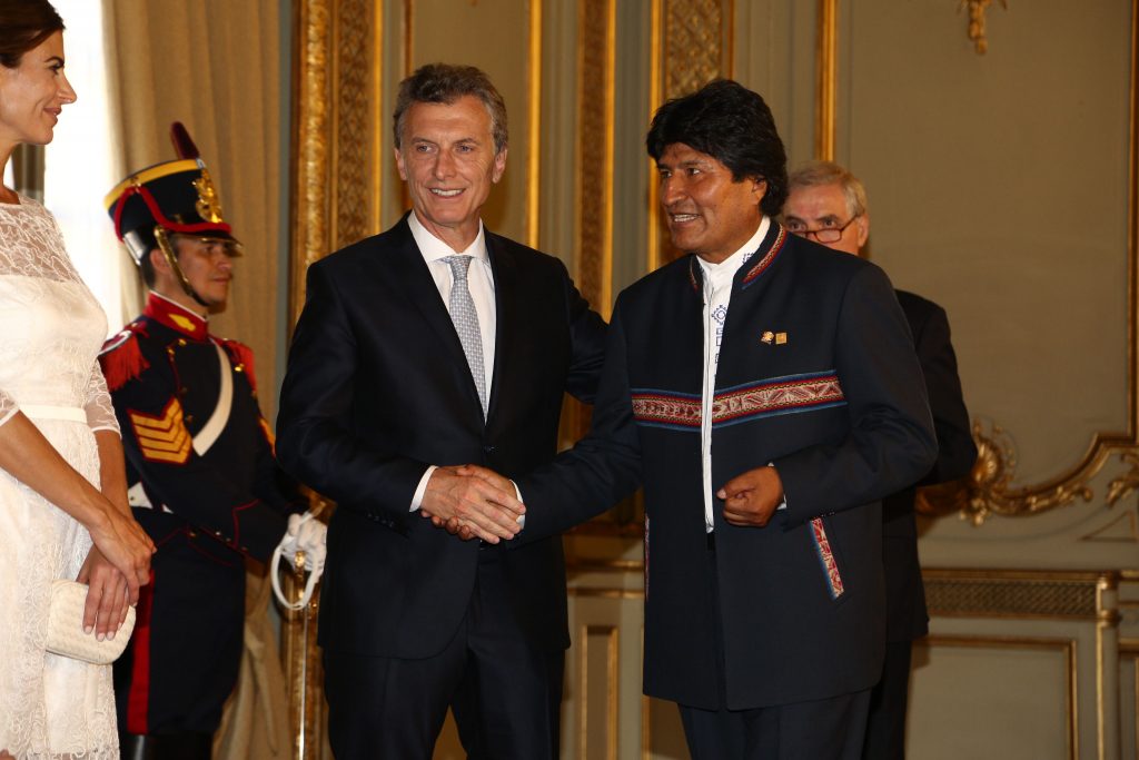 Mauricio Macri y Evo Morales reharán sus vínculos gracias al fútbol