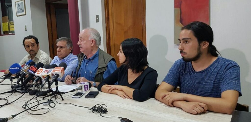 Partido Comunista asegura que «no es un secreto para nadie» diferencia de opiniones con la DC sobre Cuba