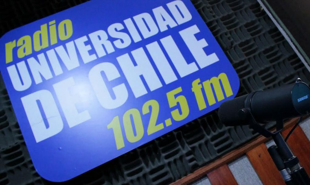 Trabajadores de Radio U. de Chile conforman organización laboral tras sumario a Juan Pablo Cárdenas