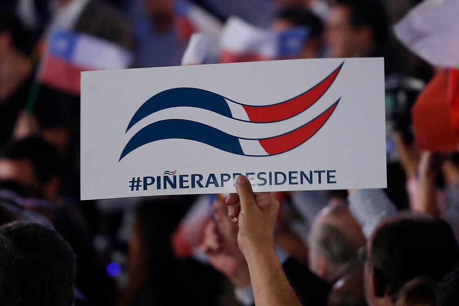 REDES| ¿Plagio? Acusan similitudes entre el logo de la candidatura de Piñera y las gráficas de Donald Trump