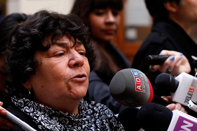 Familiares de ejecutados en dictadura emplazan a Bachelet por incumplimiento del programa en DD.HH.