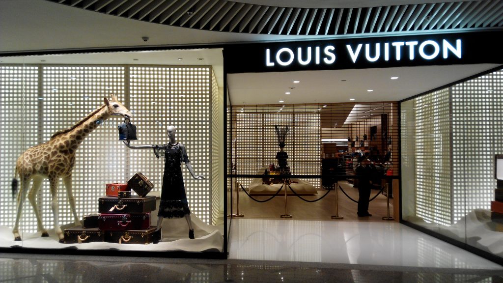 VIDEO| Investigación de PETA expone el horrible origen de las carteras Louis Vuitton