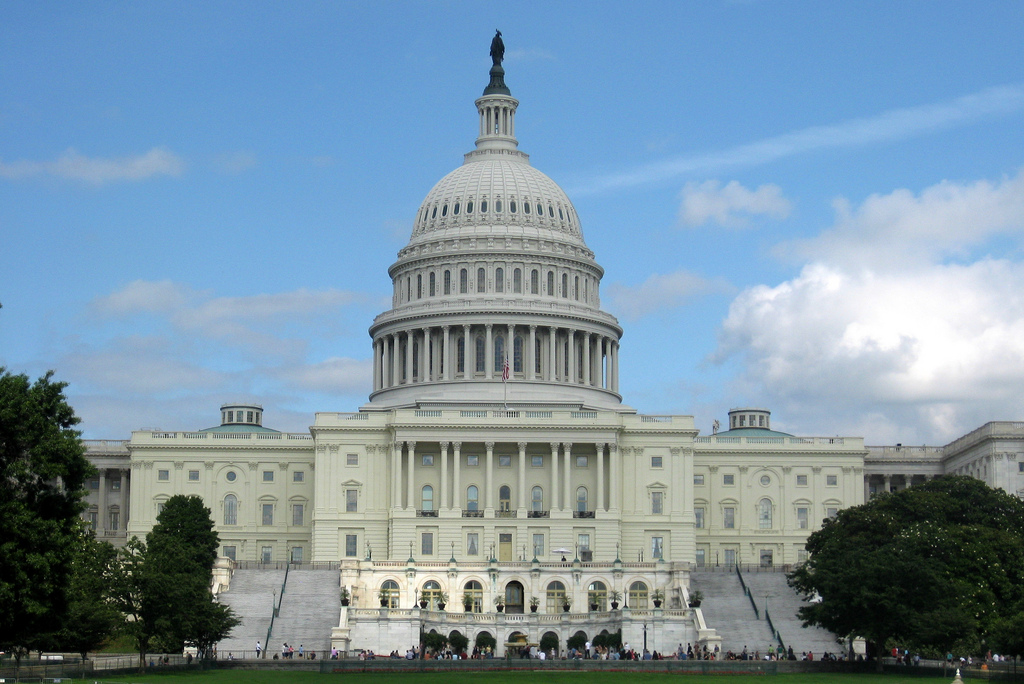 Estados Unidos: Reportan tiroteo cerca del Capitolio en Washington