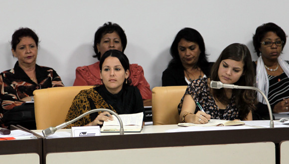 Bolivia y Cuba son dos de los tres países con más mujeres parlamentarias en el mundo
