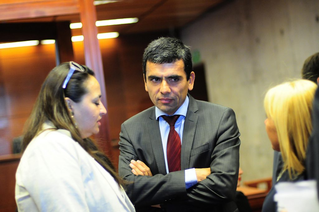 Fiscales cierran filas en torno a Carlos Gajardo ante querella por filtraciones en caso Penta