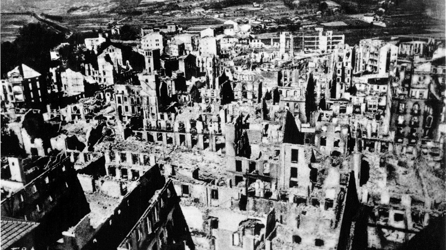 Apenada Guernica: A 80 años del bombardeo 