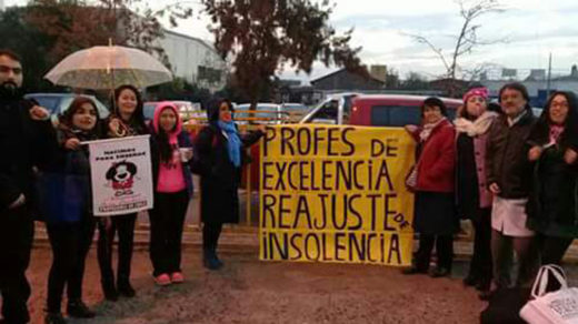 Profesores y administrativos de colegios Matte de 15 comunas de Santiago en huelga legal