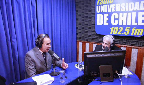 Trabajadores de la Radio U. de Chile corroboran acusaciones contra Juan Pablo Cárdenas: «Todo es absolutamente real»