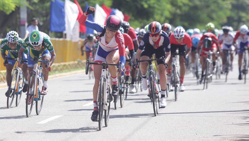 Paola Muñoz ganó medalla de oro en Panamericano de Ciclismo de Ruta y clasificó al Mundial