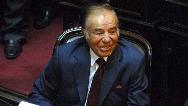 Ex presidente argentino Carlos Menem: «En todos los gobiernos, salvo el mío, hubo corrupción»
