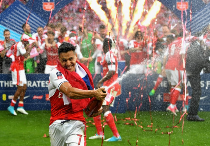 Alexis Sánchez cierra su temporada más goleadora con el título de la FA con el Arsenal